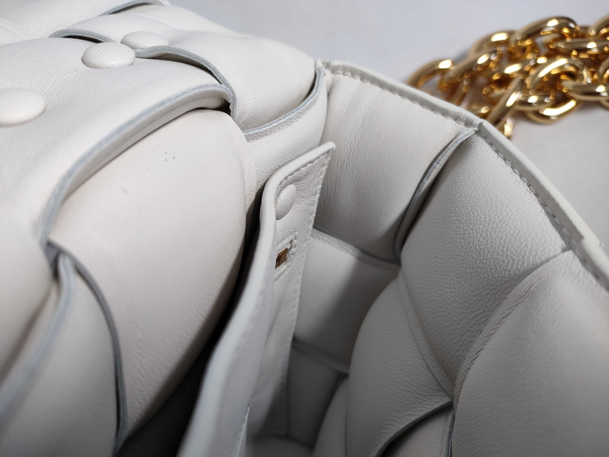 BOTTEGA VENETA Intrecciato Bottega Veneta Maxi Intrecciato 2-Way Shoulder Bag