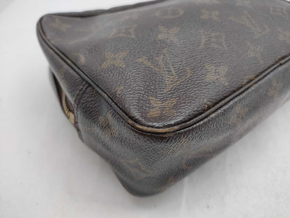 LOUIS VUITTON Monogram Louis Vuitton Monogram True Toilet 23 M47524 Pouch