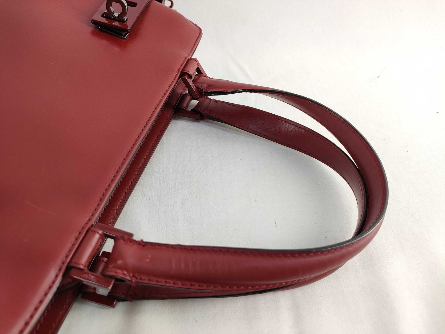Salvatore Ferragamo Gancini Handbag AQ-21 8881 Handbag