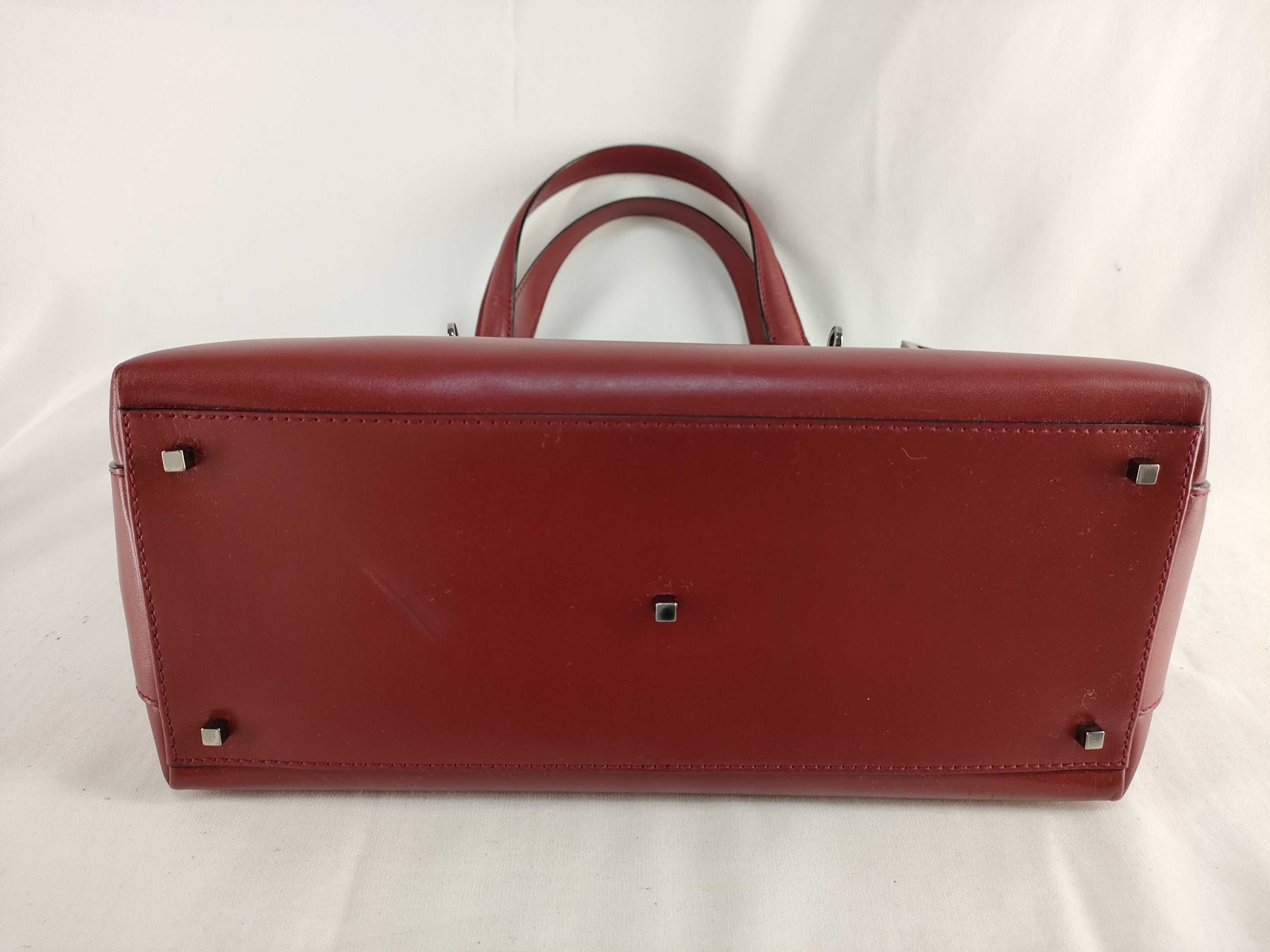 Salvatore Ferragamo Gancini Handbag AQ-21 8881 Handbag