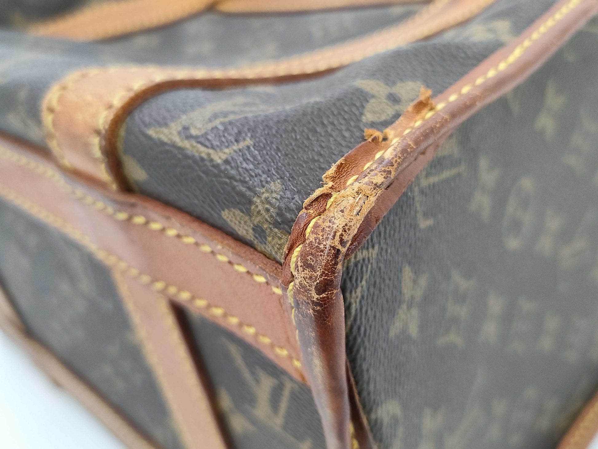 LOUIS VUITTON Monogram Sac Champagne 844 Handbag