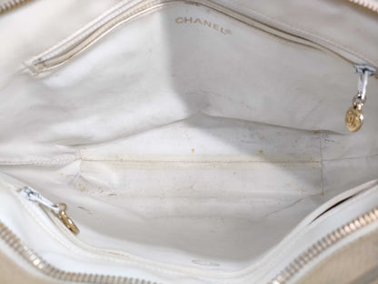 CHANEL Caviar Skin Chanel Hand Tote Bag