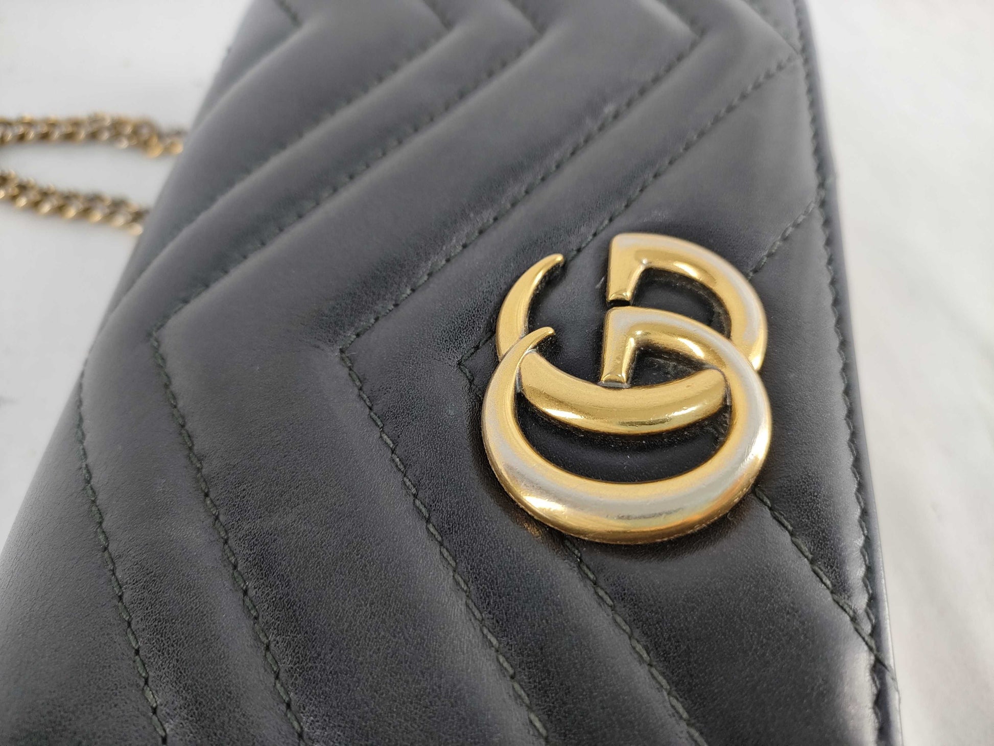 GUCCI GG Marmont Leather Chain Shoulder Bag