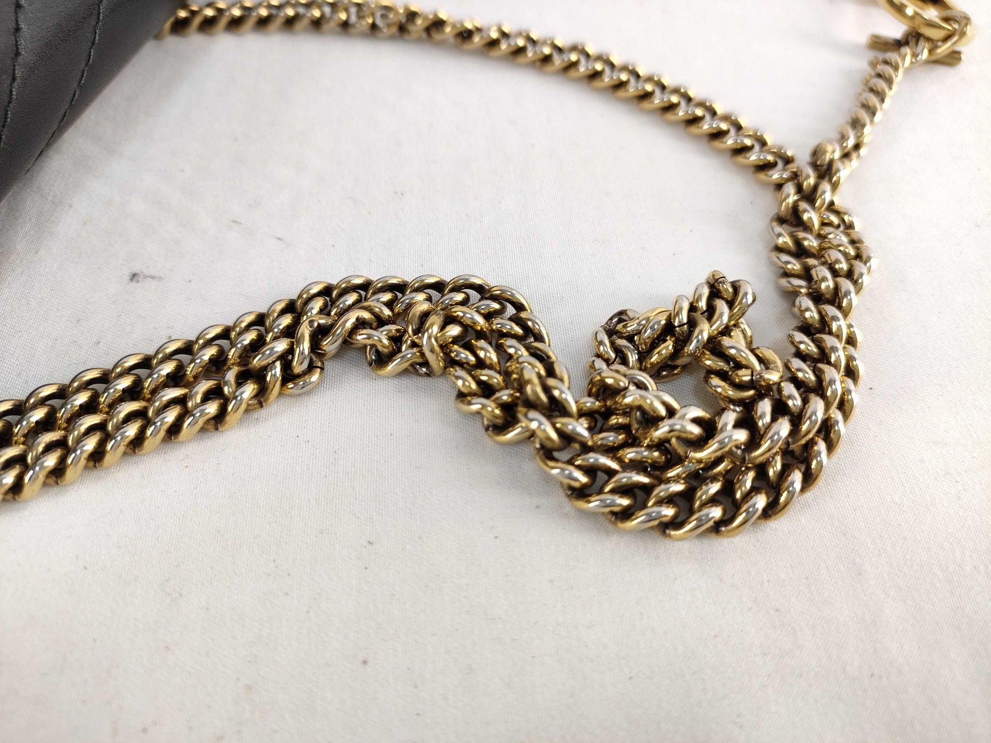 GUCCI GG Marmont Leather Chain Shoulder Bag