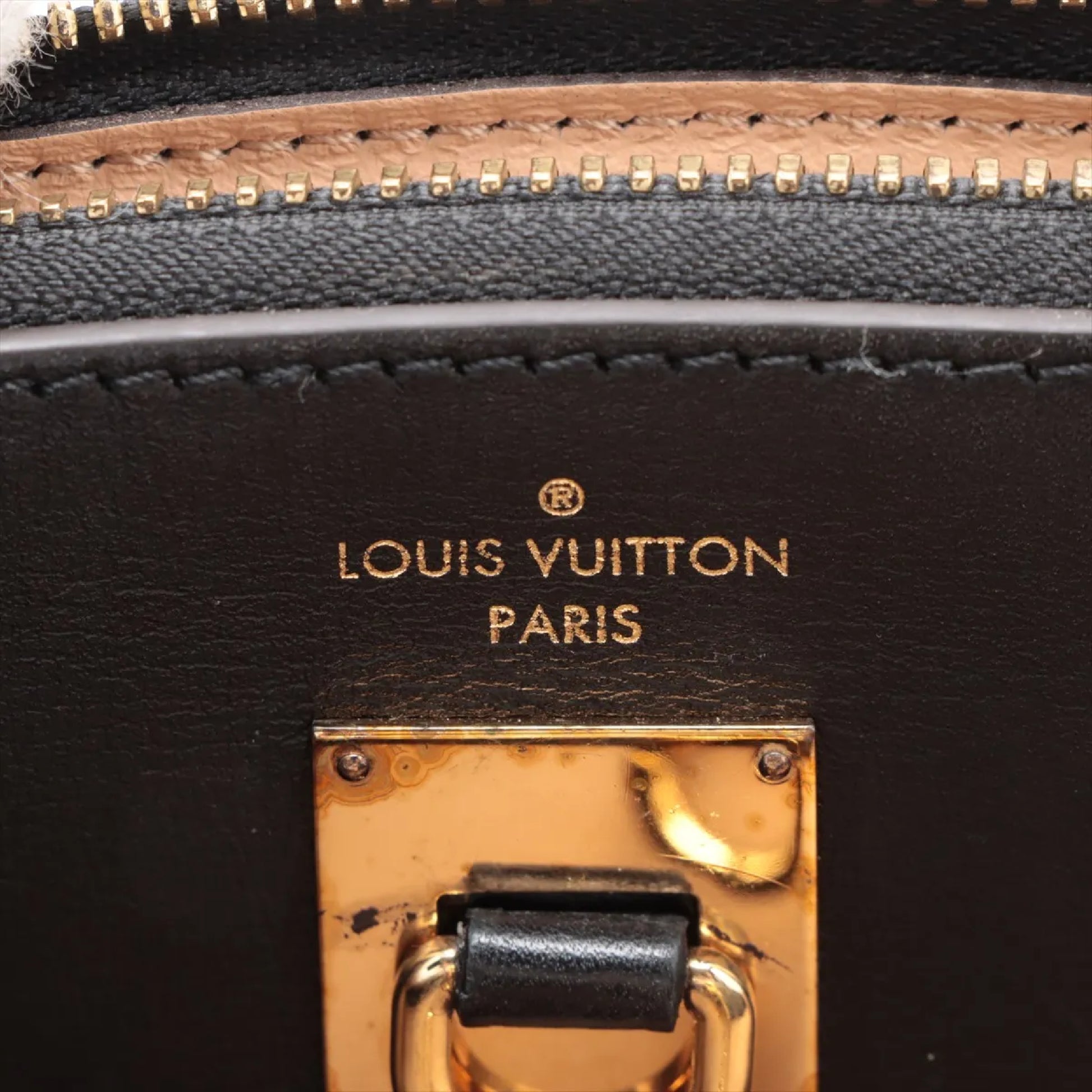 LOUIS VUITTON LV Logo City Steamer MM M42496 DU5105 Shoulder Bag with Strap, Padlock, and Key
