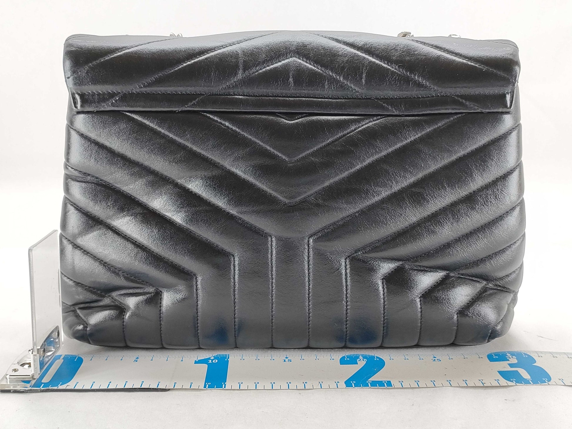 Yves Saint Laurent Lulu Shoulder Bag Shoulder Bag