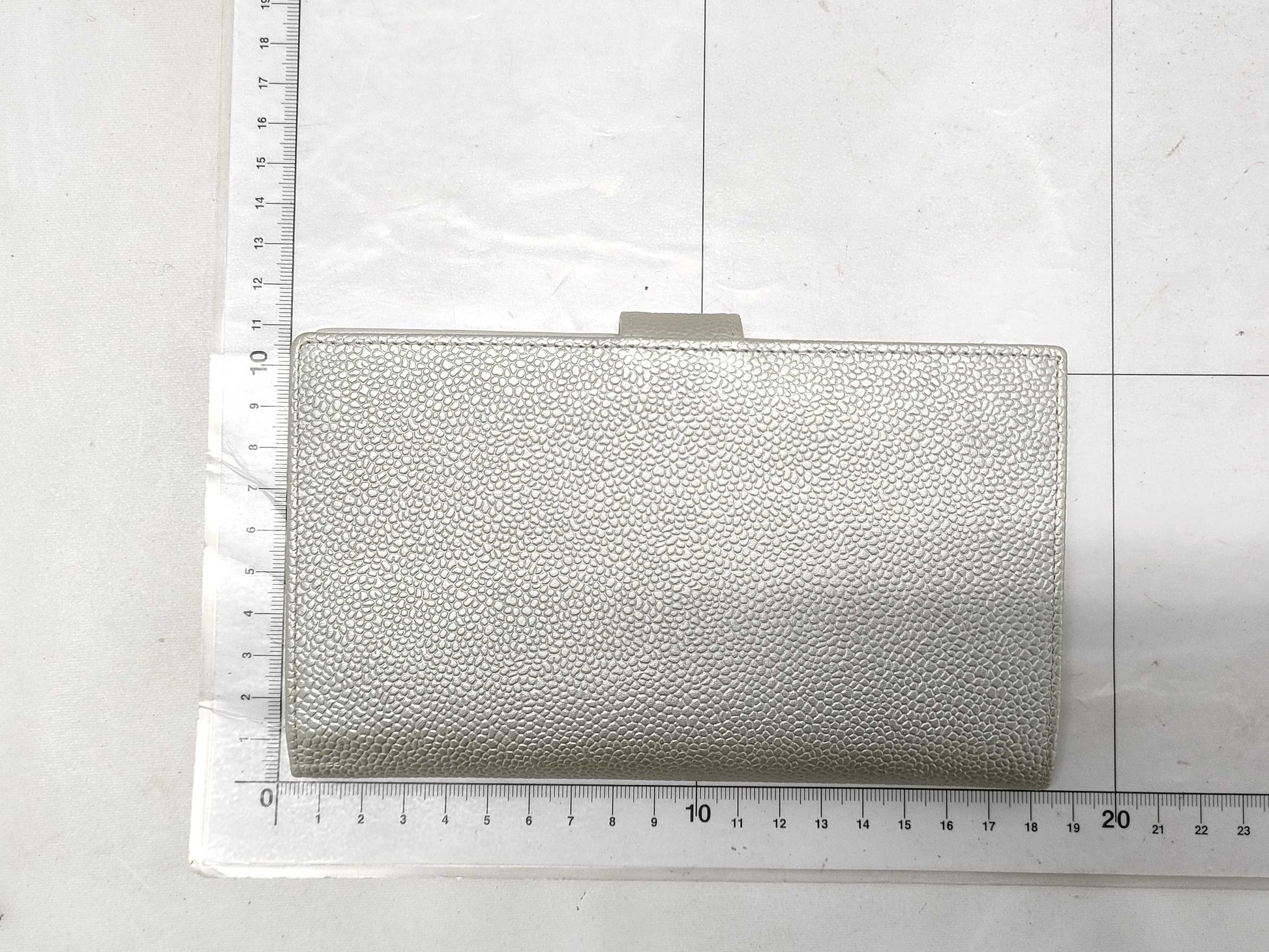 CHANEL Caviar Skin Caviar Coco Mark Wallet