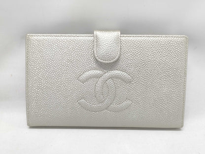 CHANEL Caviar Skin Caviar Coco Mark Wallet