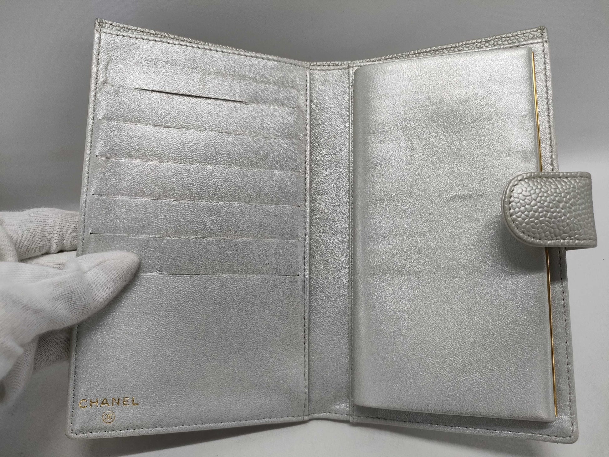 CHANEL Caviar Skin Caviar Coco Mark Wallet