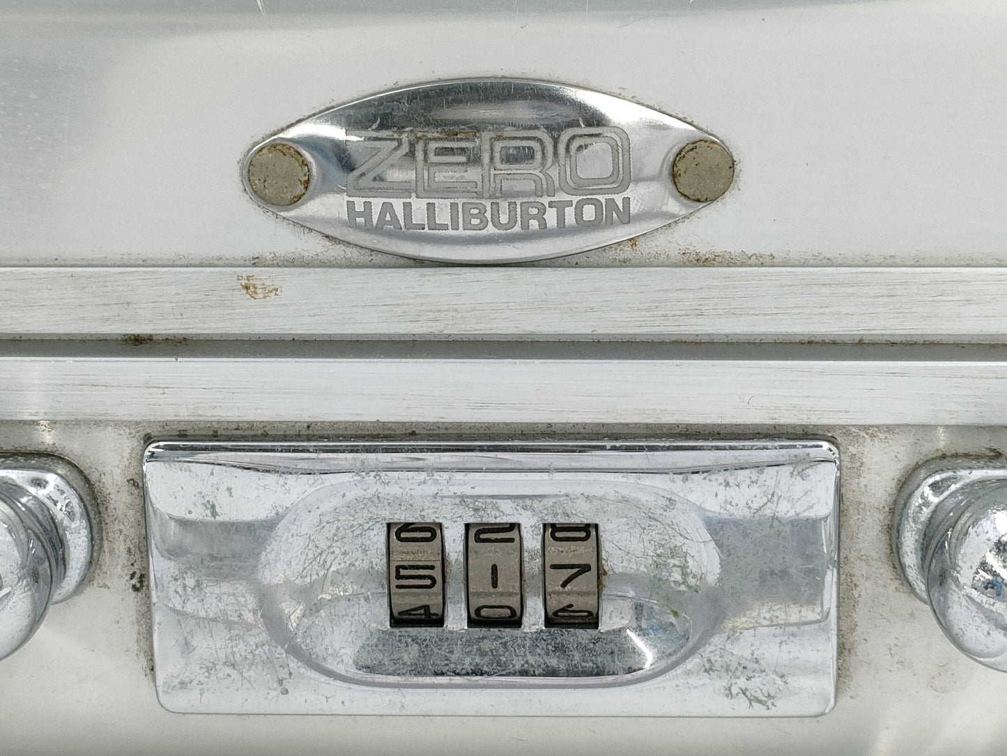 ZERO HALLIBURTON Attache Case Business Bag with Clear Handles, Silver