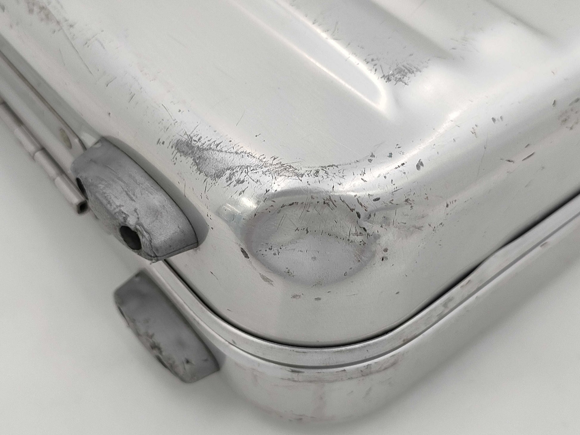 ZERO HALLIBURTON Attache Case Business Bag with Clear Handles, Silver