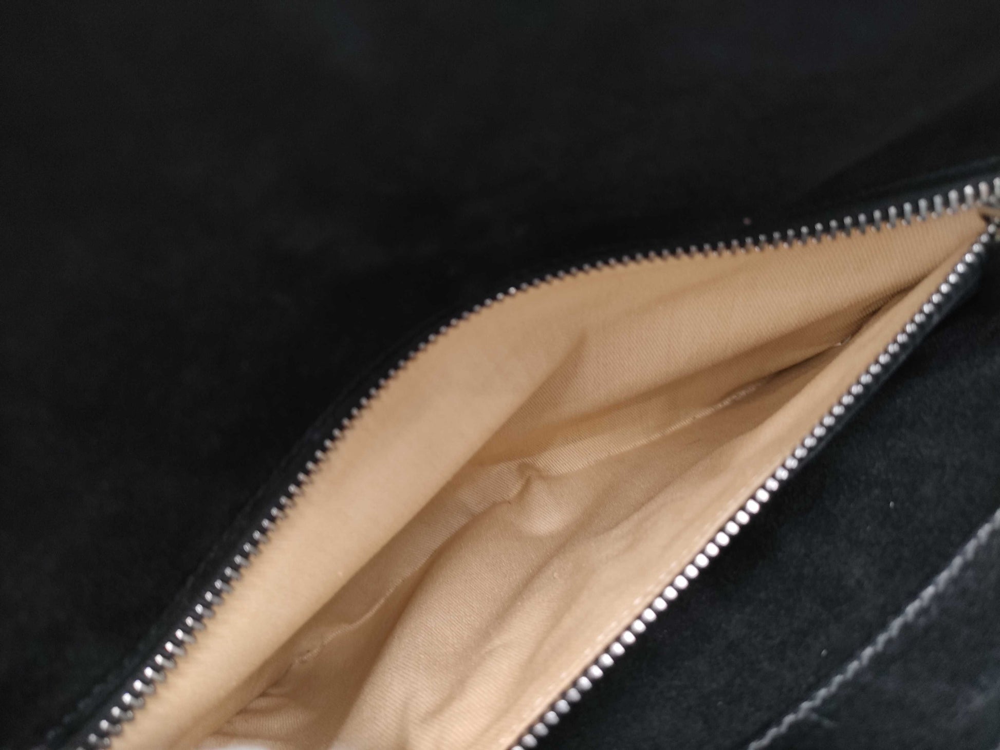 HIROFU Handbag Black Leather H Logo Bag