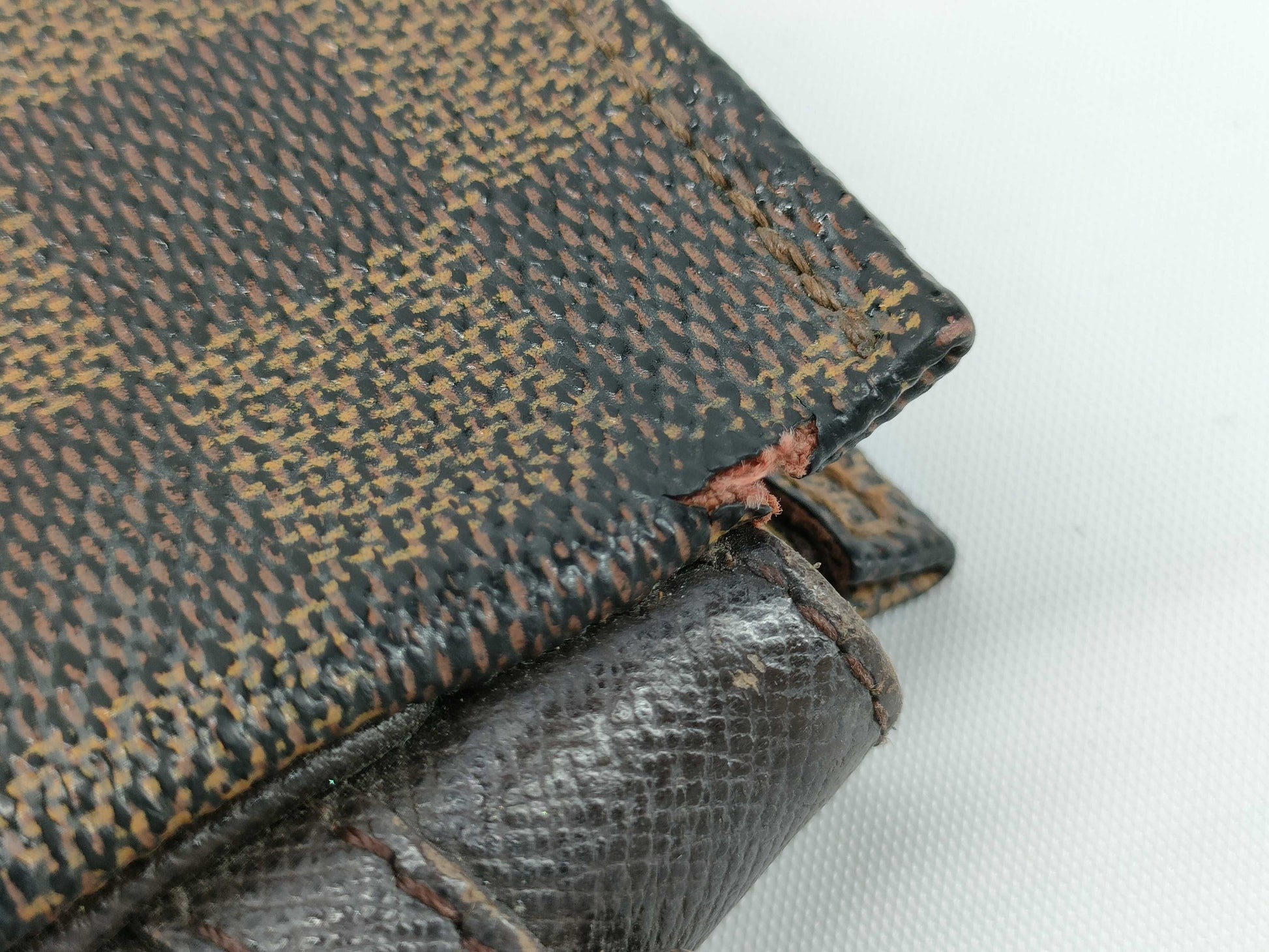 LOUIS VUITTON N51982 Damier LOUIS VUITTON N51982 Damier LOUIS VUITTON Damier Truth Makeup Pouch Mini Handbag SP0020 Pouch Pouch