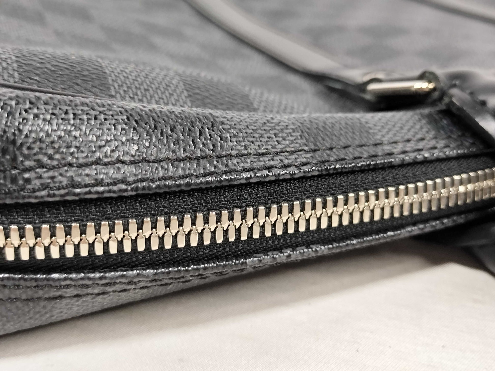 LOUIS VUITTON N41125 Damier Graphite LV Graphite Porte-Document Voyage N41125 BA4110 Business Bag
