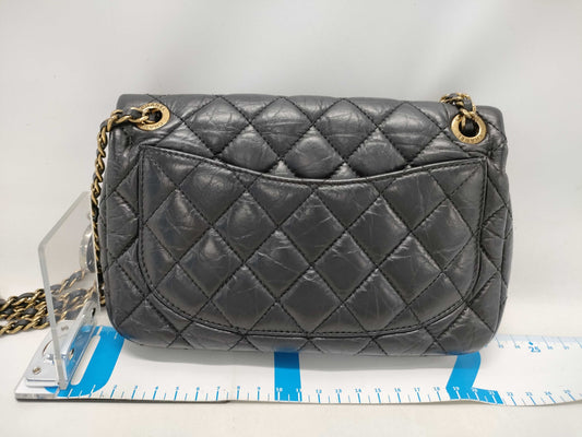 CHANEL Matelasse Coin Chain Shoulder Bag