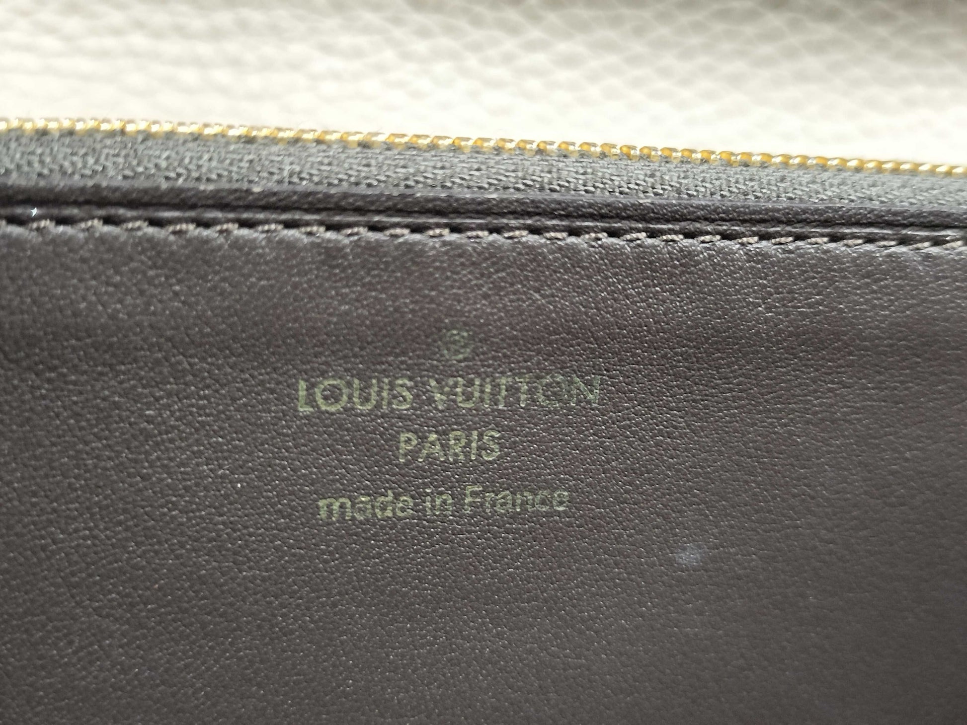 LOUIS VUITTON M61249 M61249 Portefeuille Capucines Wallet