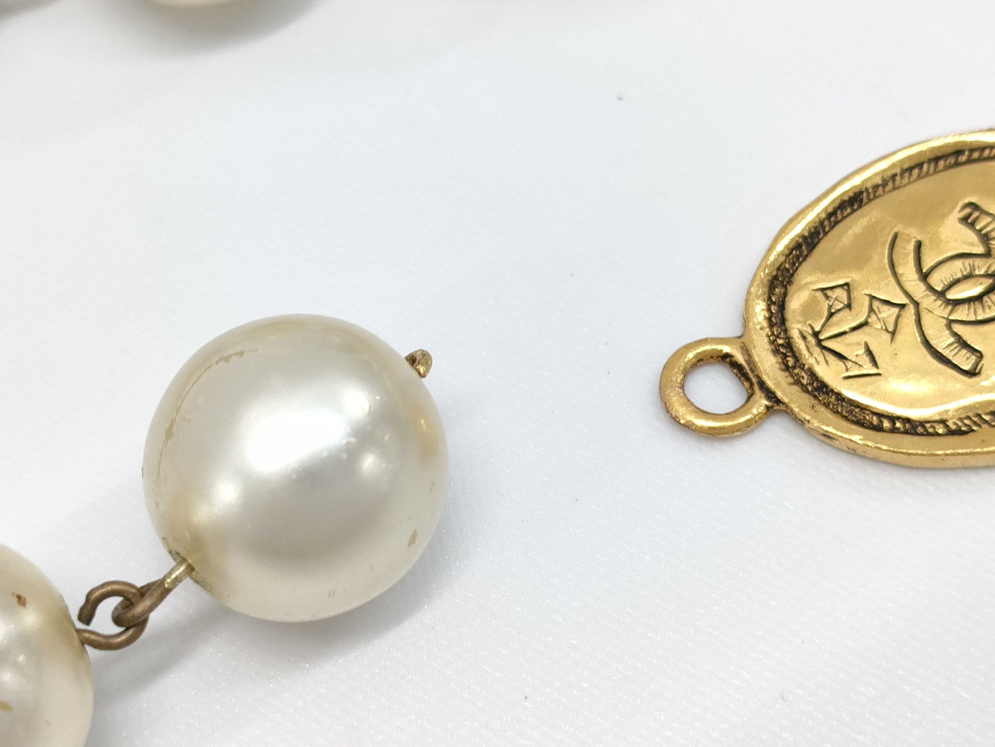 CHANEL GP Faux Pearl Neck Oval Coco Mark 167.9g Necklace