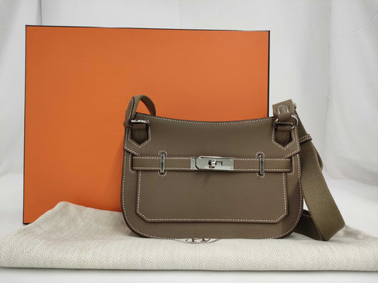HERMES/Shoulder Bag/Gypsiere Mini/Evercolor/Etoupe/W Stamped Shoulder Bag