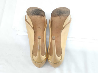 LOUIS VUITTON LOUIS VUITTON Louis Vuitton Back Logo Heel Pumps Size 35 1/2