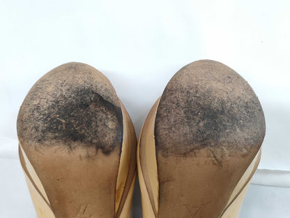 LOUIS VUITTON LOUIS VUITTON Louis Vuitton Back Logo Heel Pumps Size 35 1/2
