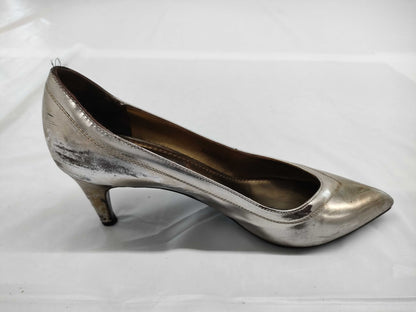 LOUIS VUITTON LOUIS VUITTON Louis Vuitton Punching Logo Heel Pumps Size 35