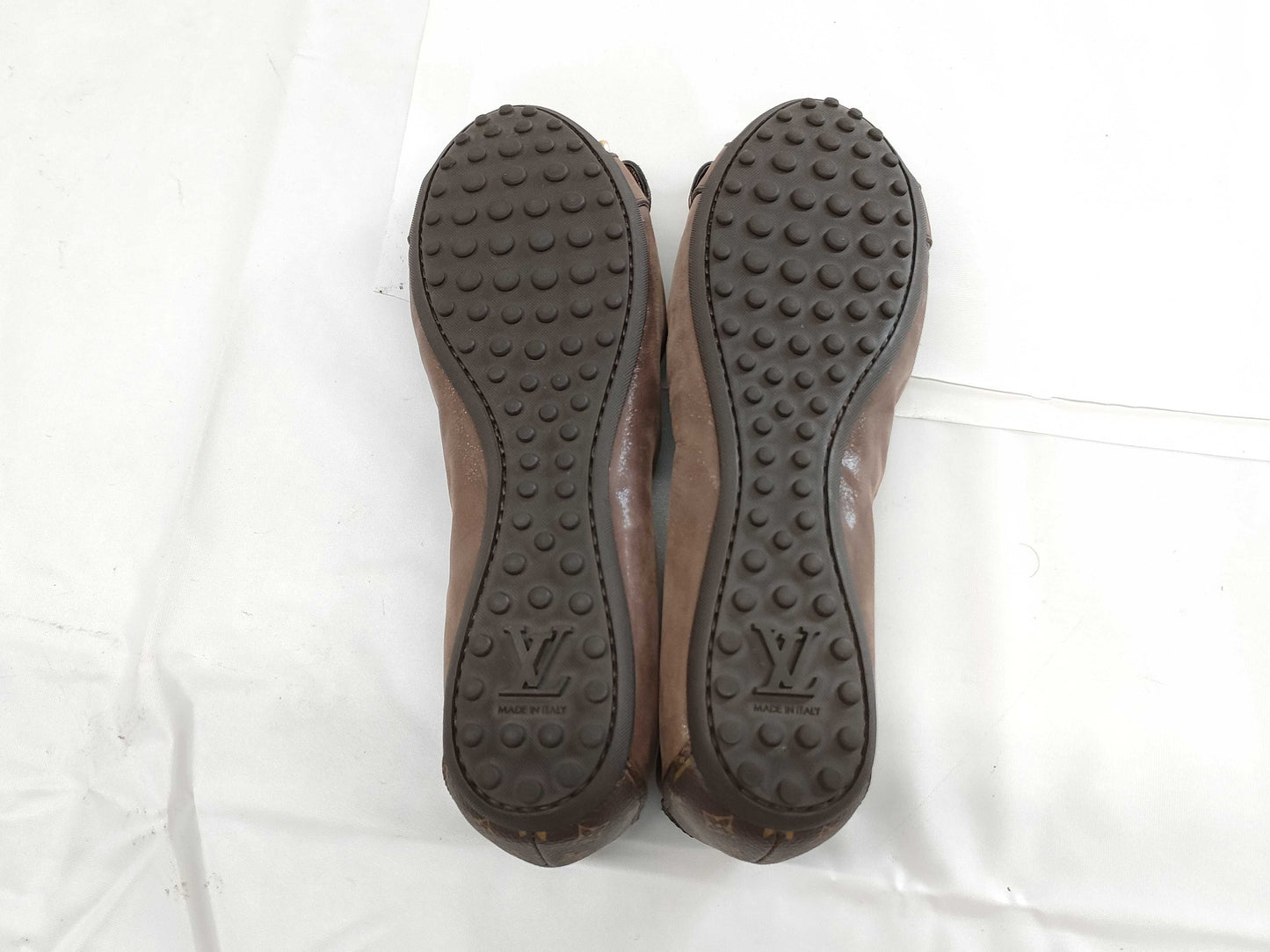 LOUIS VUITTON LOUIS VUITTON Louis Vuitton Monogram Padlock Pumps Size 36 1/2