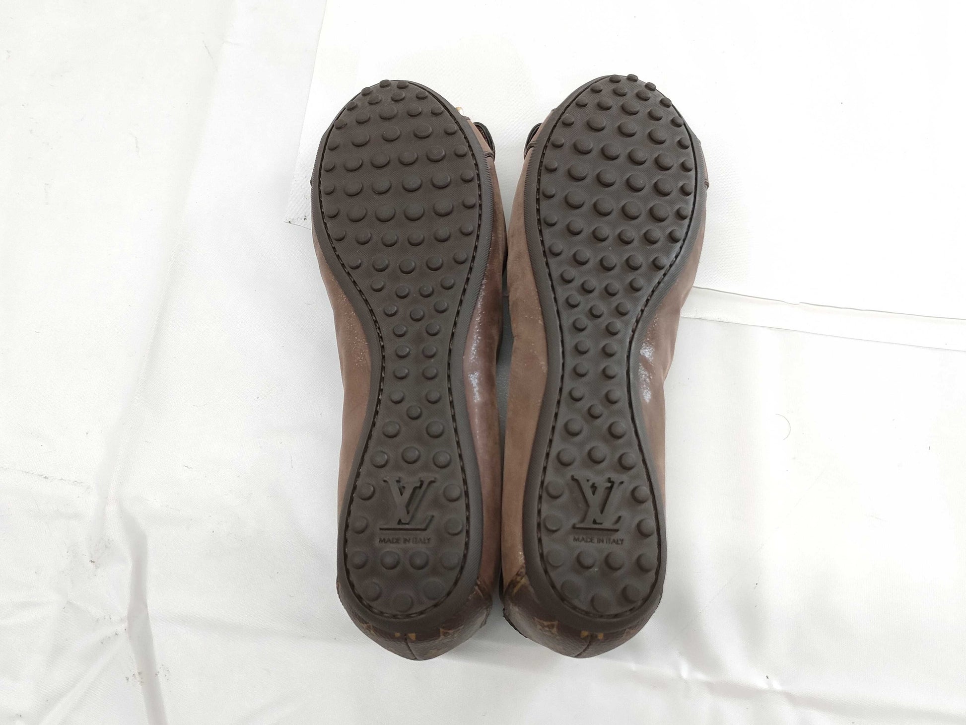 LOUIS VUITTON LOUIS VUITTON Louis Vuitton Monogram Padlock Pumps Size 36 1/2
