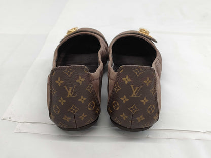 LOUIS VUITTON LOUIS VUITTON Louis Vuitton Monogram Padlock Pumps Size 36 1/2