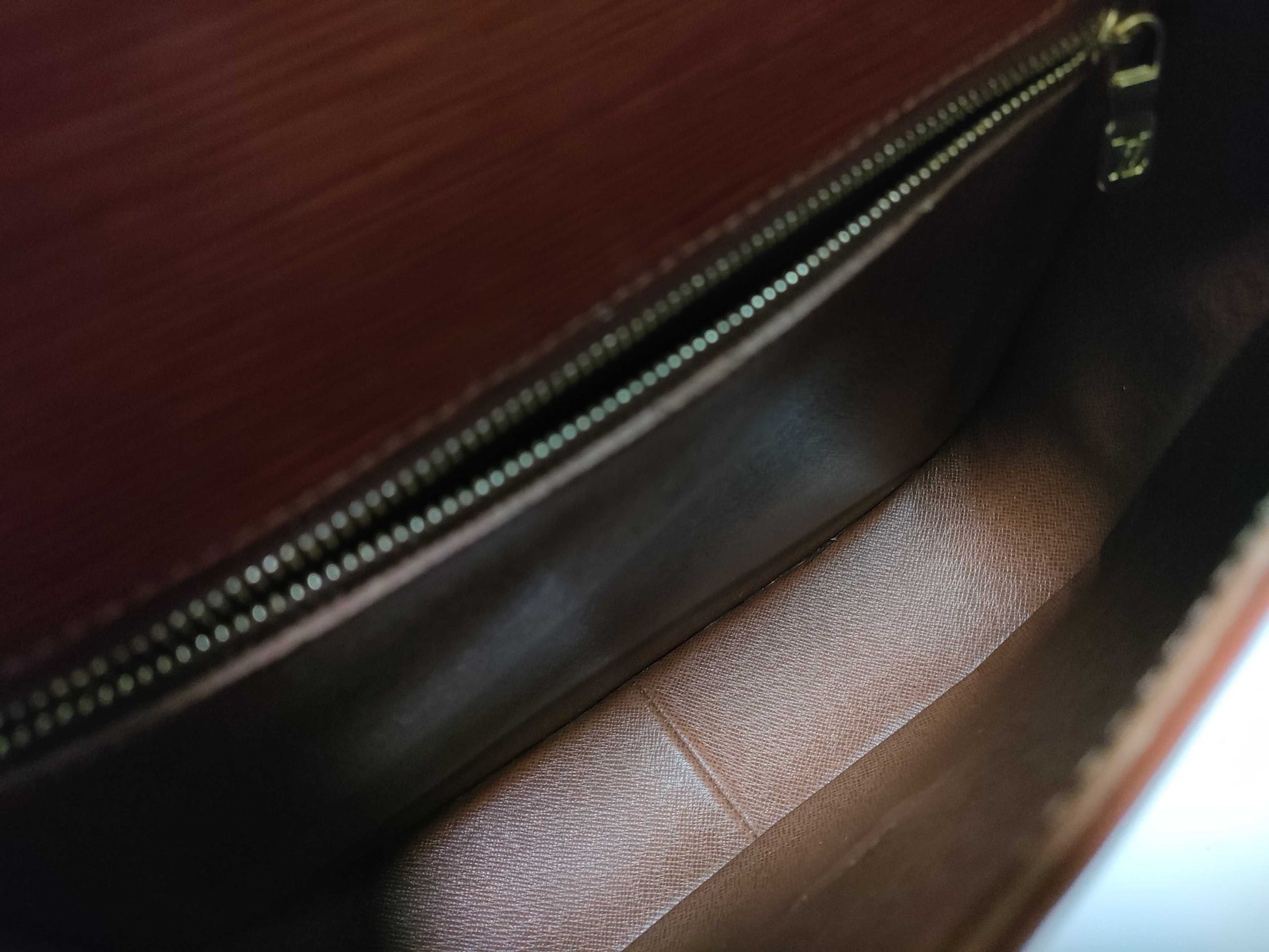 LOUIS VUITTON M52193 Epi Leather Brown Shoulder Bag