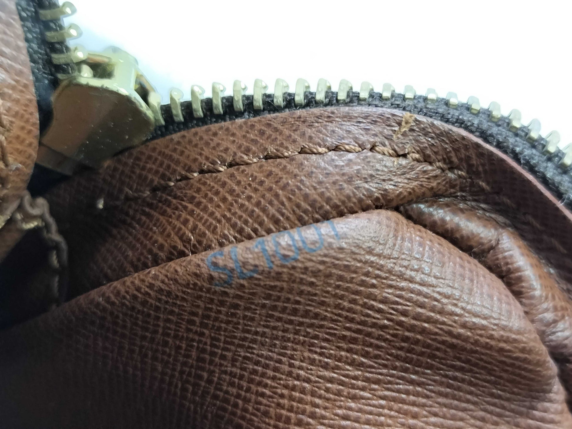 LOUIS VUITTON Monogram LV Bag x 1 Shoulder Bag