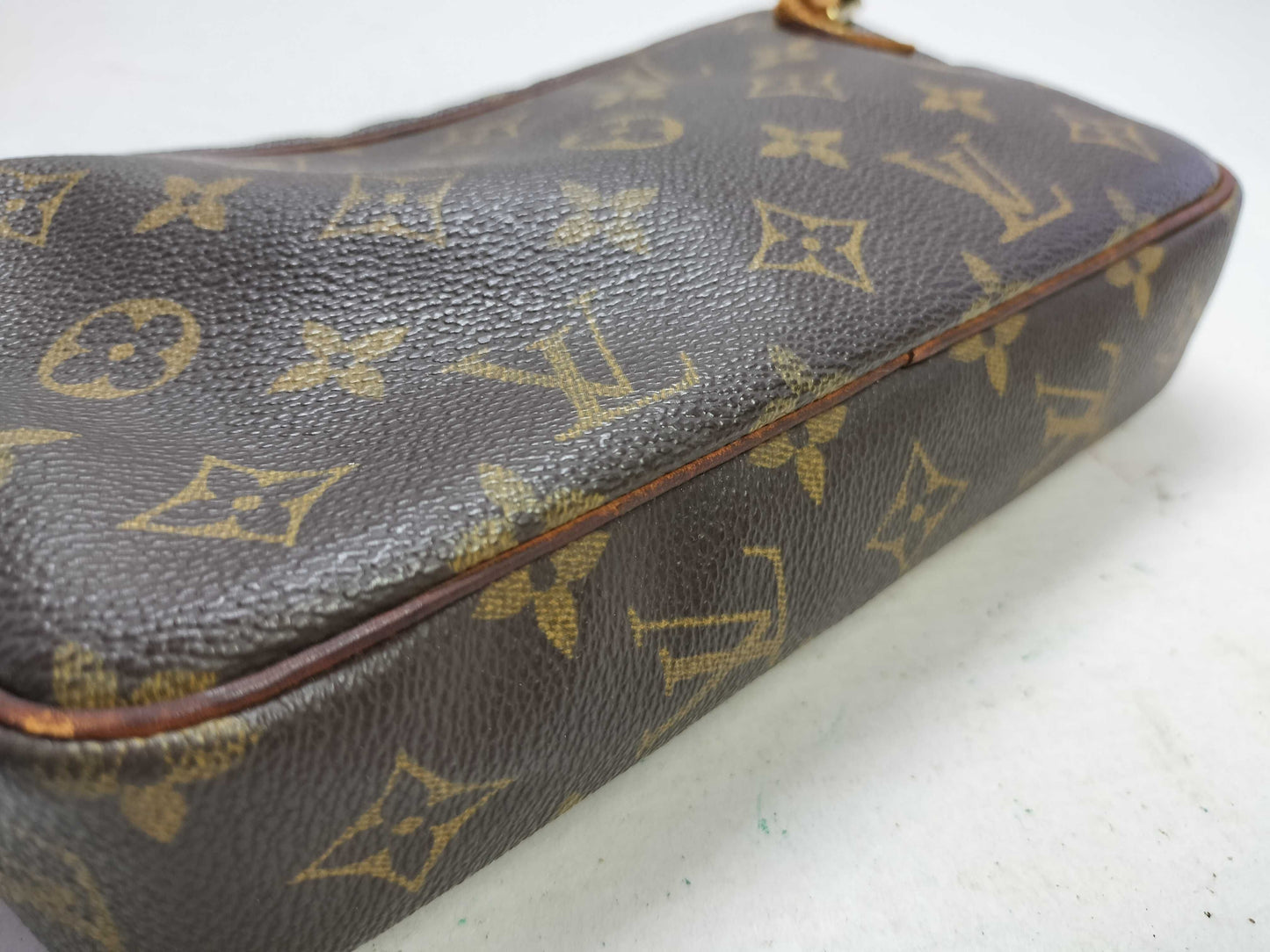 LOUIS VUITTON Monogram LV Bag x 1 Shoulder Bag