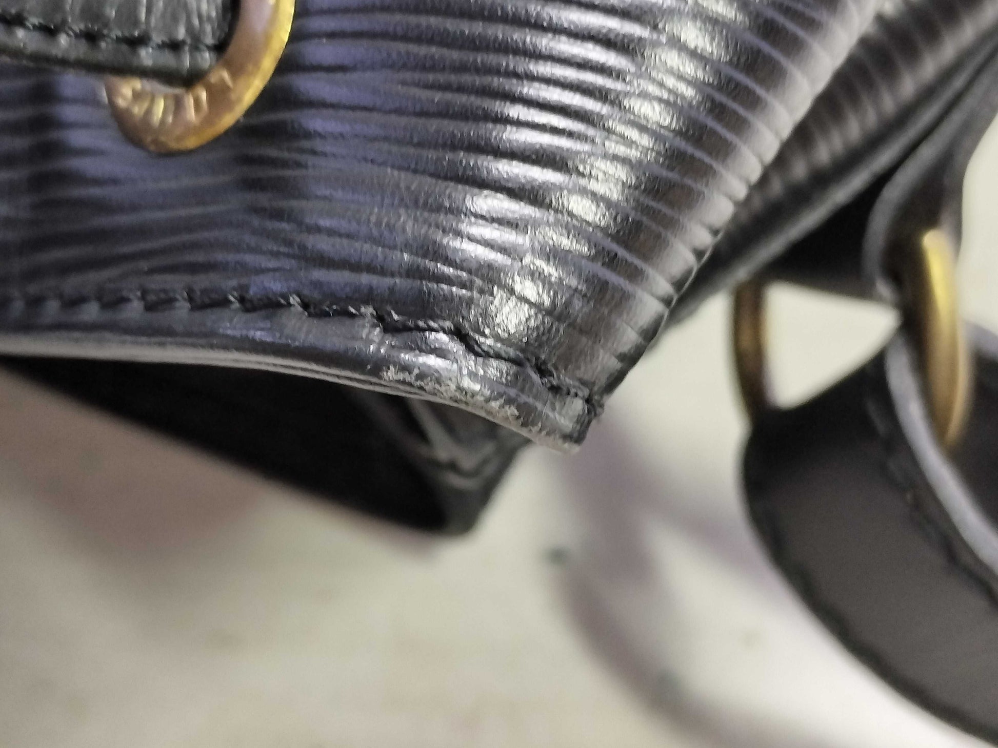 LOUIS VUITTON Epi Bag Louis Vuitton Shoulder Bag