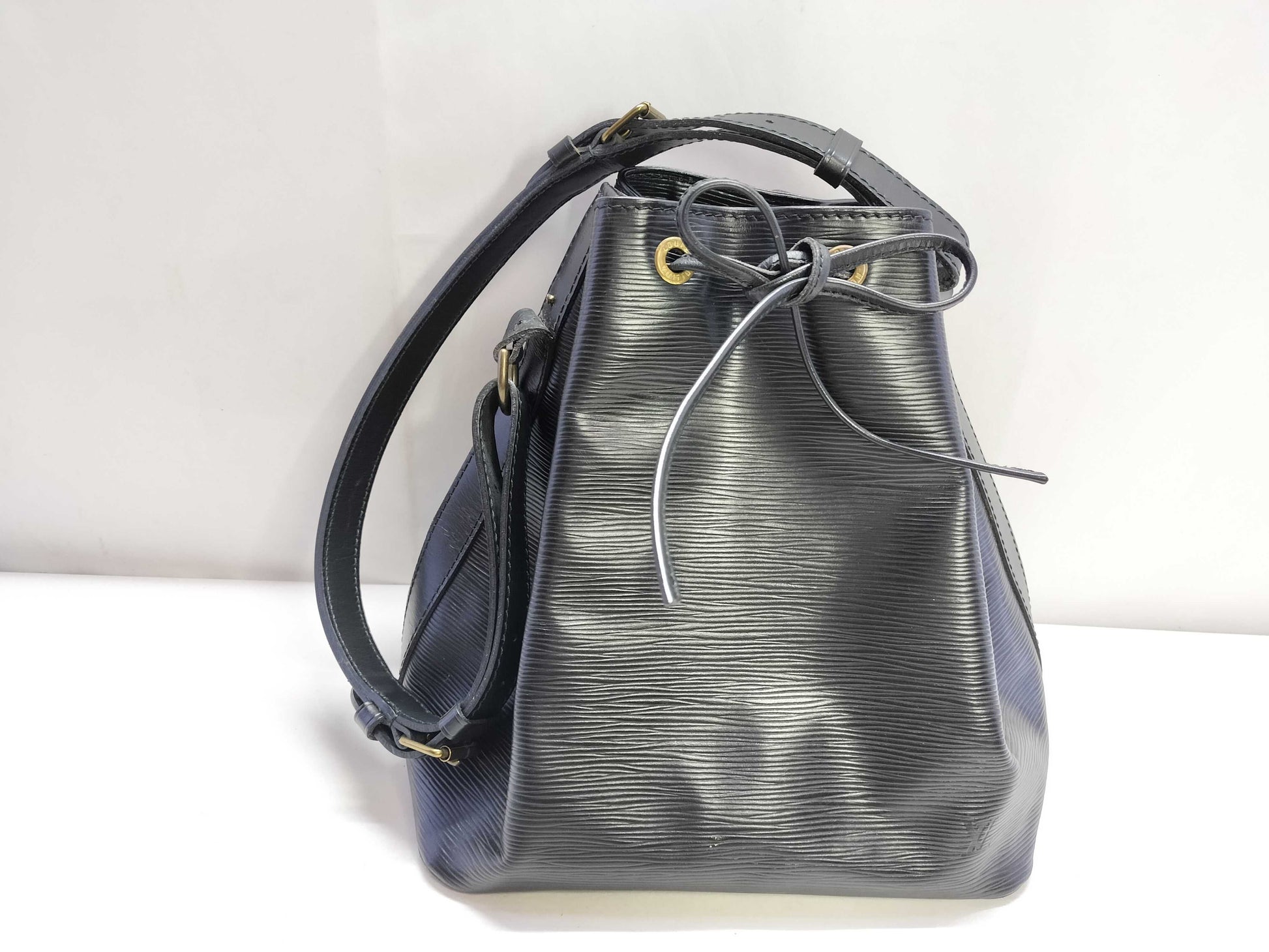 LOUIS VUITTON Epi Bag Louis Vuitton Shoulder Bag