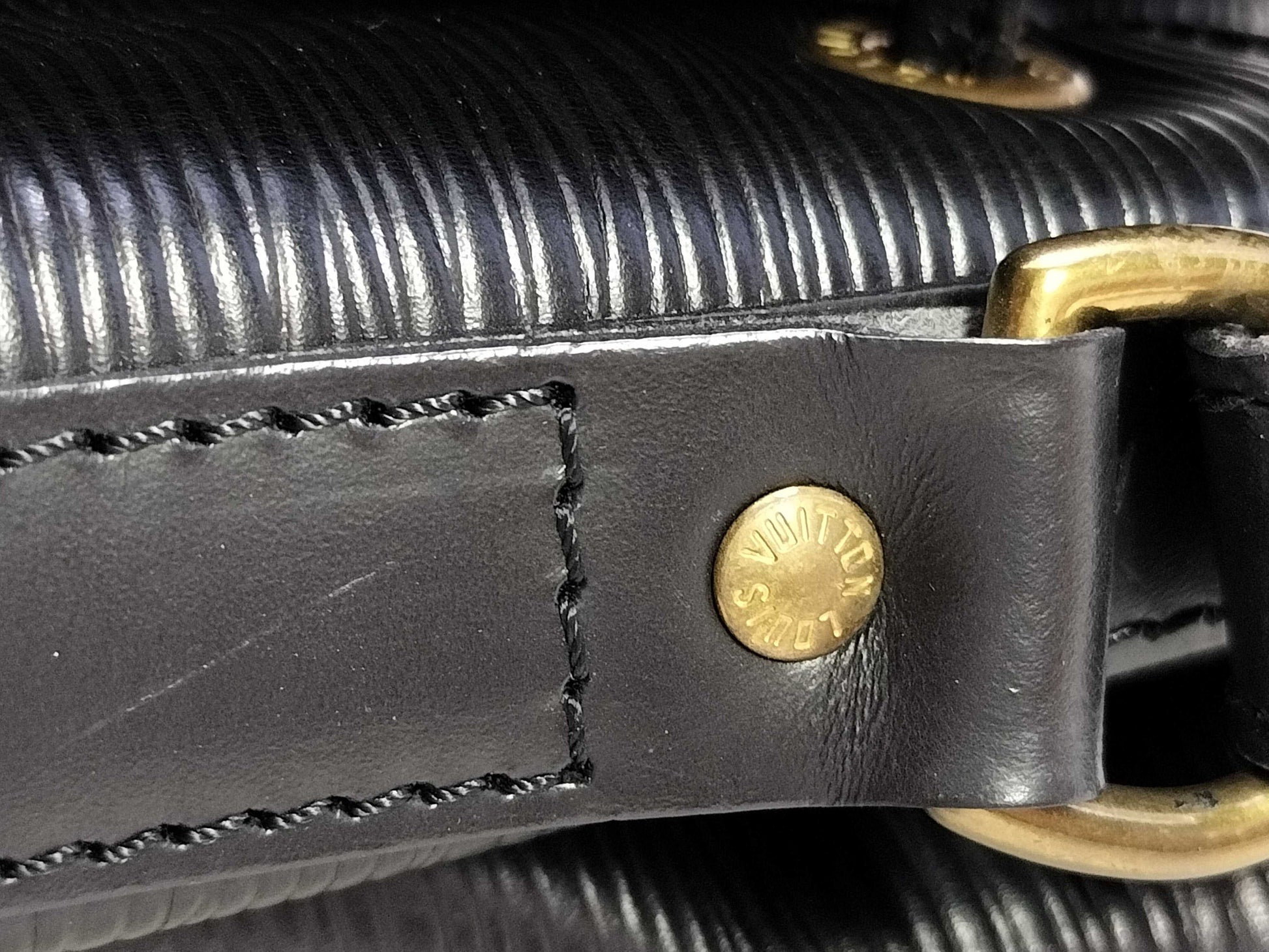 LOUIS VUITTON Epi Bag Louis Vuitton Shoulder Bag