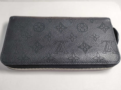 LOUIS VUITTON M61867 Mahina Zippy Wallet in Noir