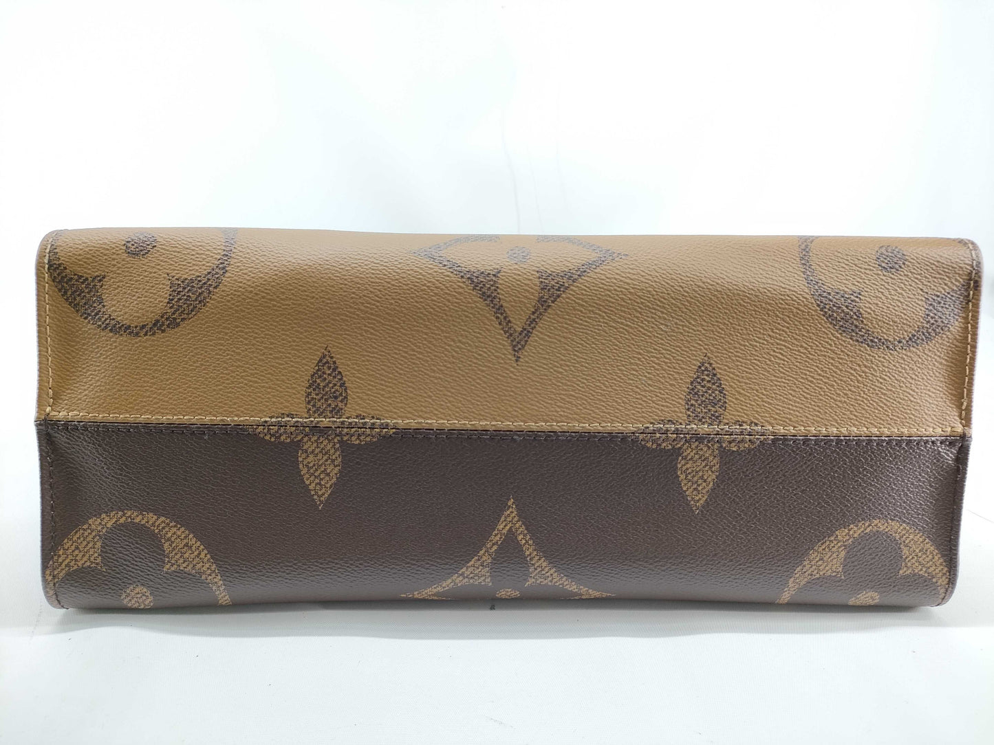 LOUIS VUITTON M45321 Monogram Louis Vuitton Giant On-the-Go MM Tote Bag with IC Tag and G Hardware