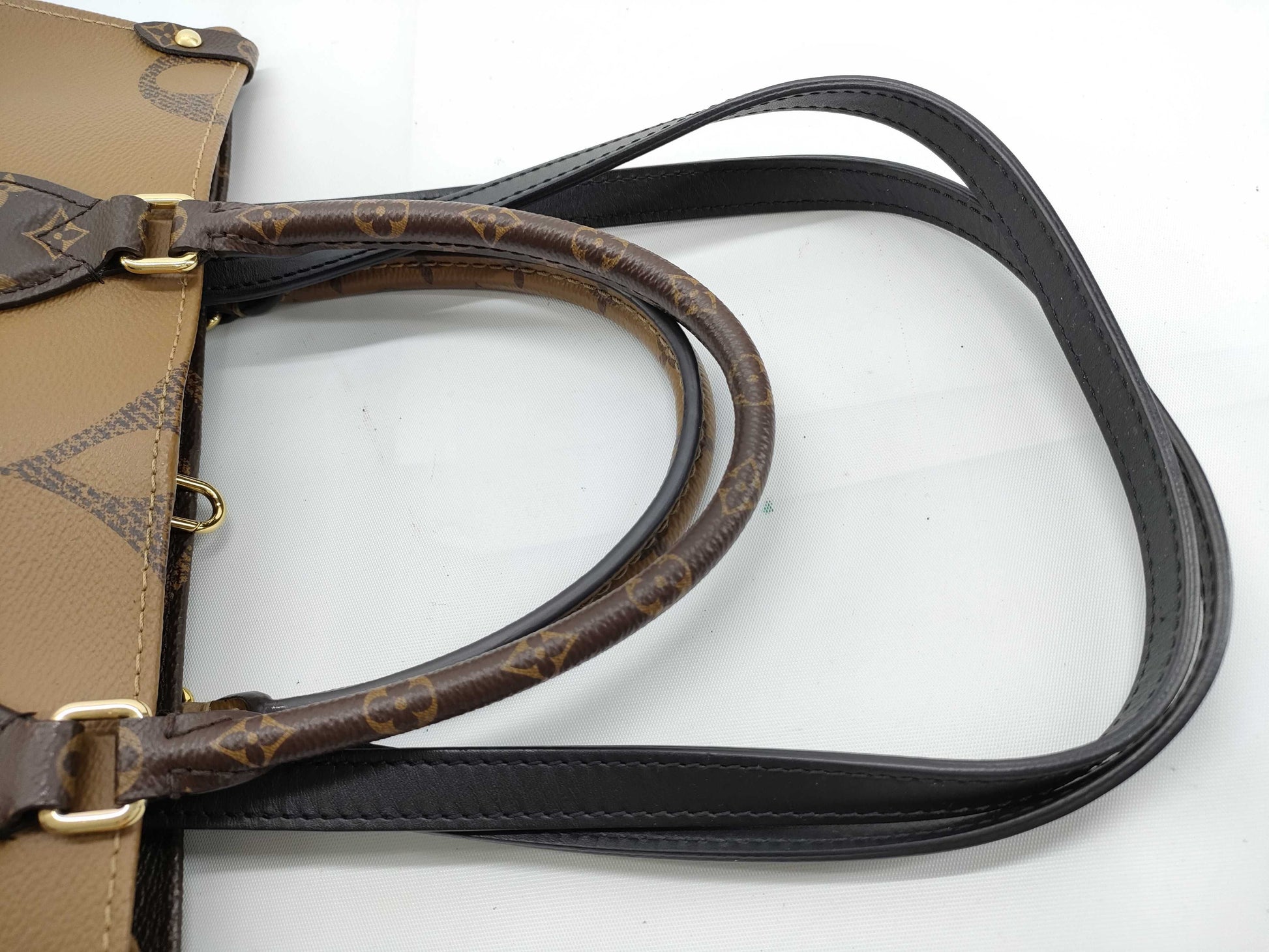 LOUIS VUITTON M45321 Monogram Louis Vuitton Giant On-the-Go MM Tote Bag with IC Tag and G Hardware