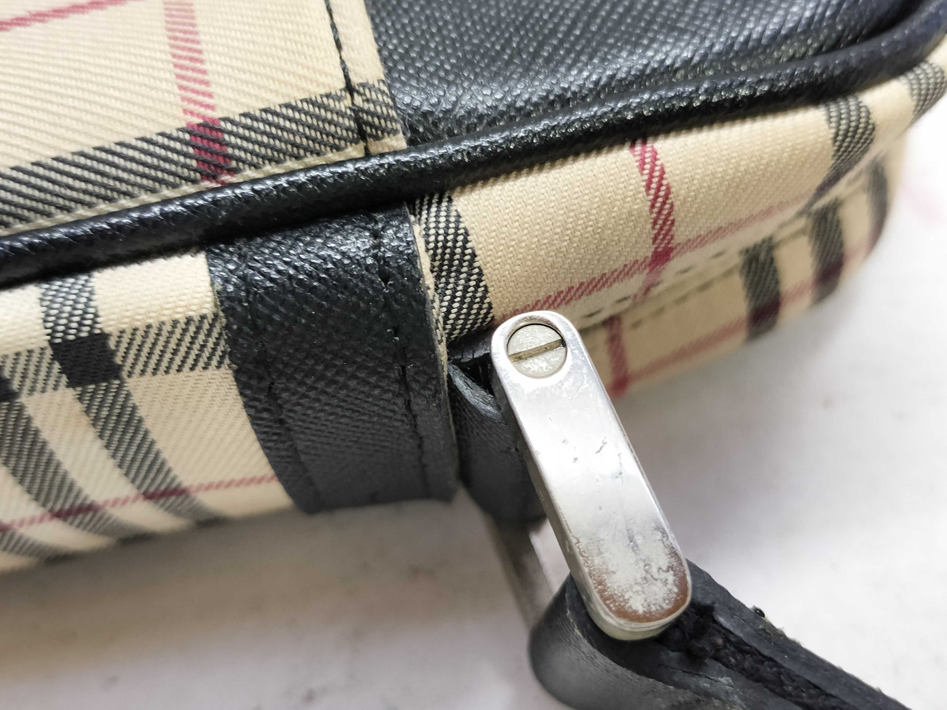 BURBERRY Nova Check Shoulder Bag