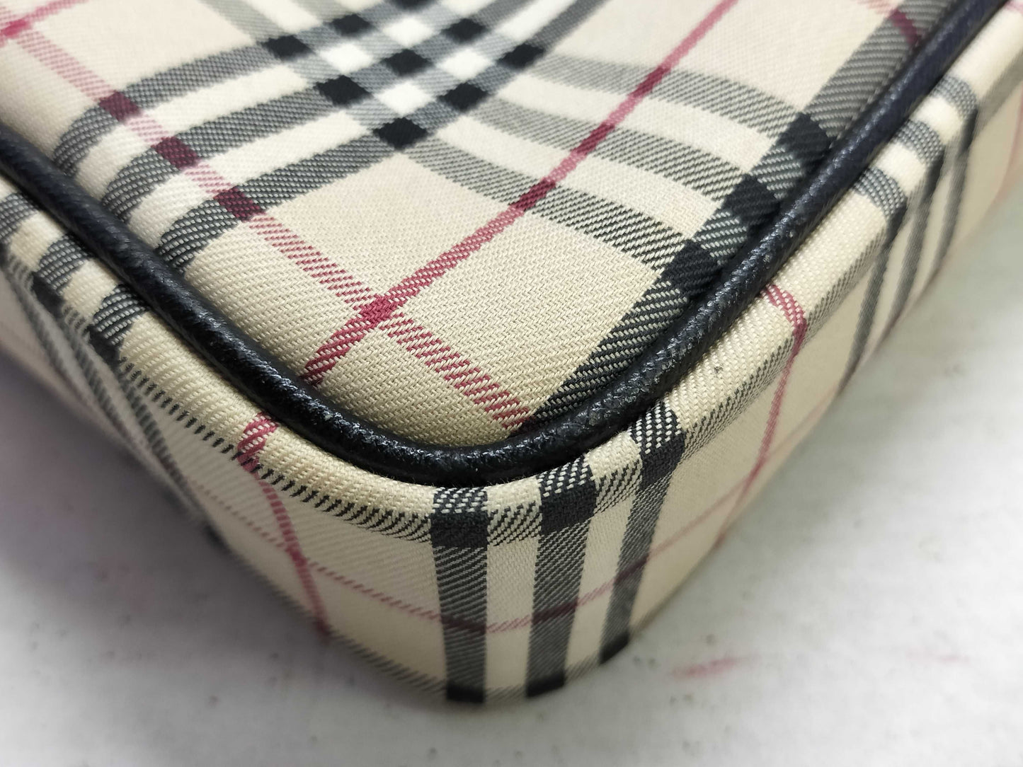 BURBERRY Nova Check Shoulder Bag