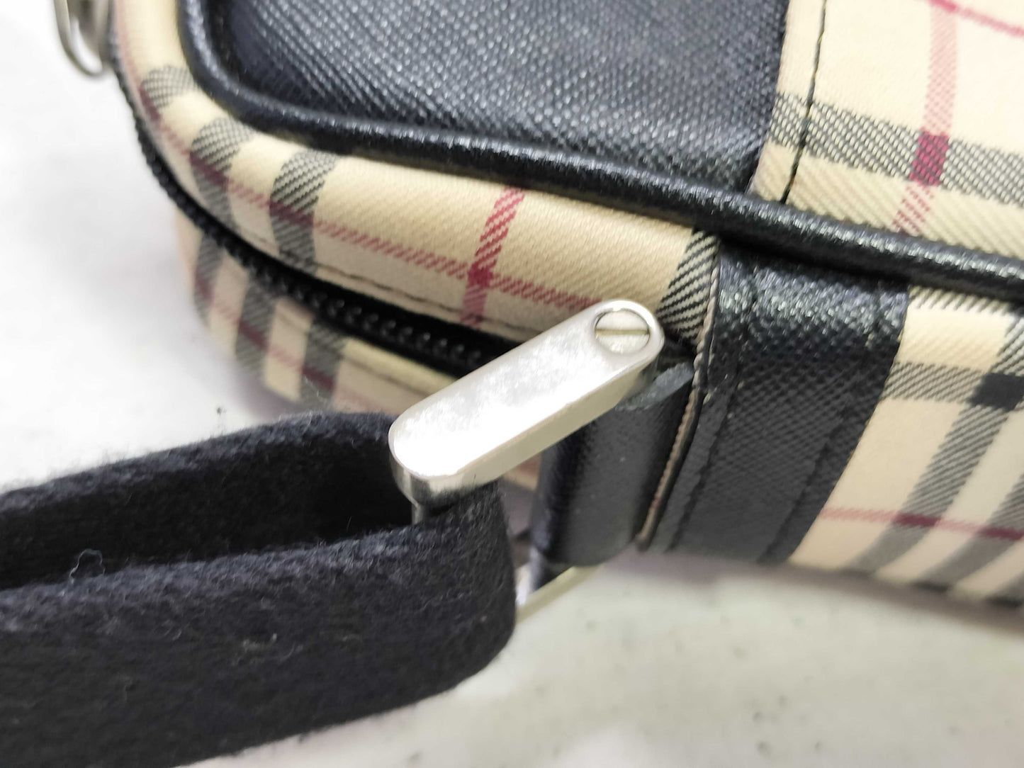 BURBERRY Nova Check Shoulder Bag