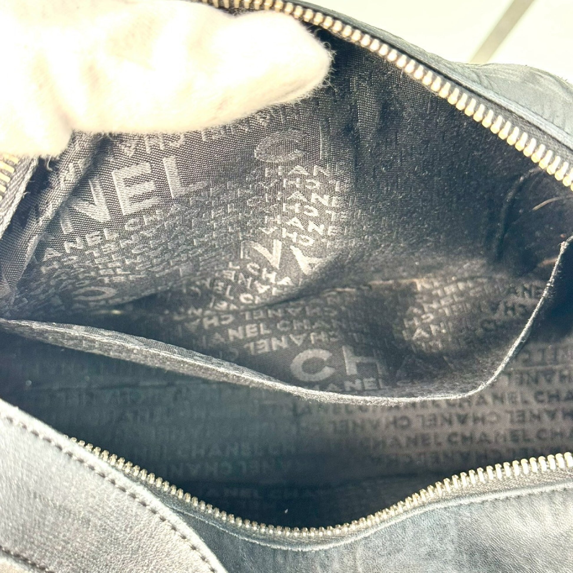 CHANEL Chocolate Bar Coco Mark Lambskin Shoulder Bag Black 8217127 Shoulder Bag