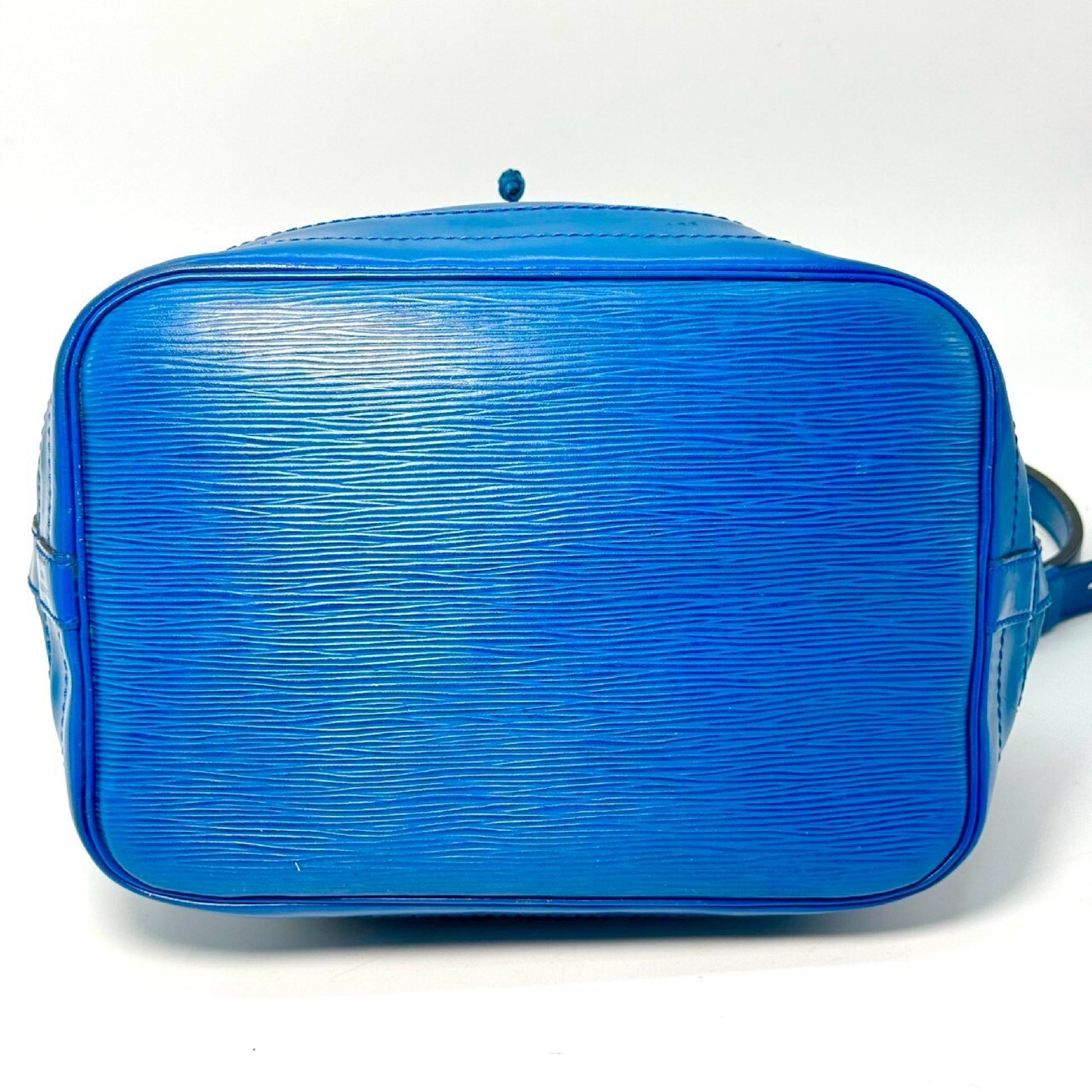 LOUIS VUITTON M44005 Epi Leather Shoulder Bag Blue VI0973 Shoulder Bag