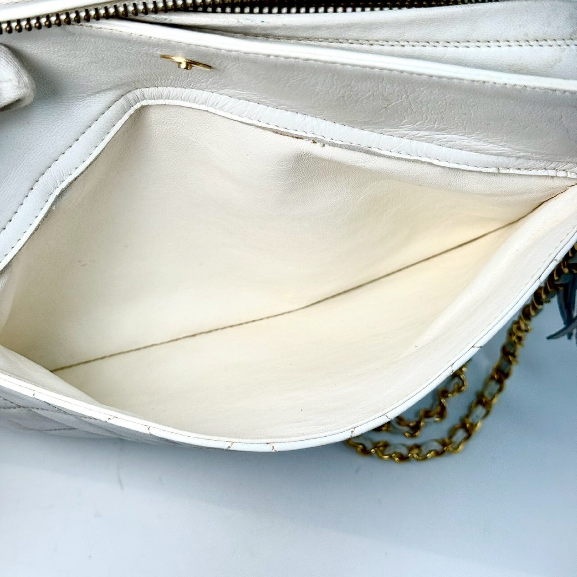 CHANEL Matelasse Lambskin Coco Mark Fringed Chain Shoulder Bag White No Serial Number Seal Shoulder Bag