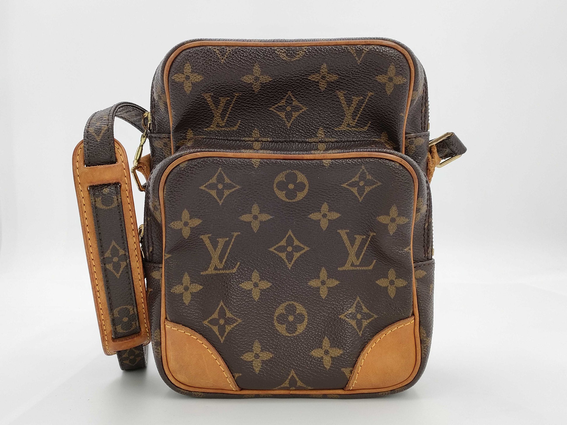 LOUIS VUITTON M45236 Monogram Amazon Shoulder Bag