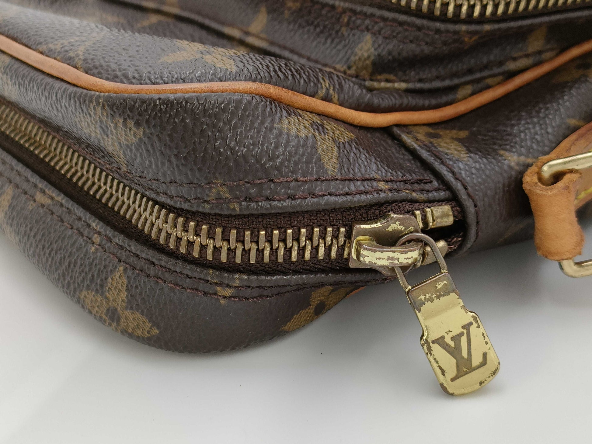 LOUIS VUITTON M45236 Monogram Amazon Shoulder Bag