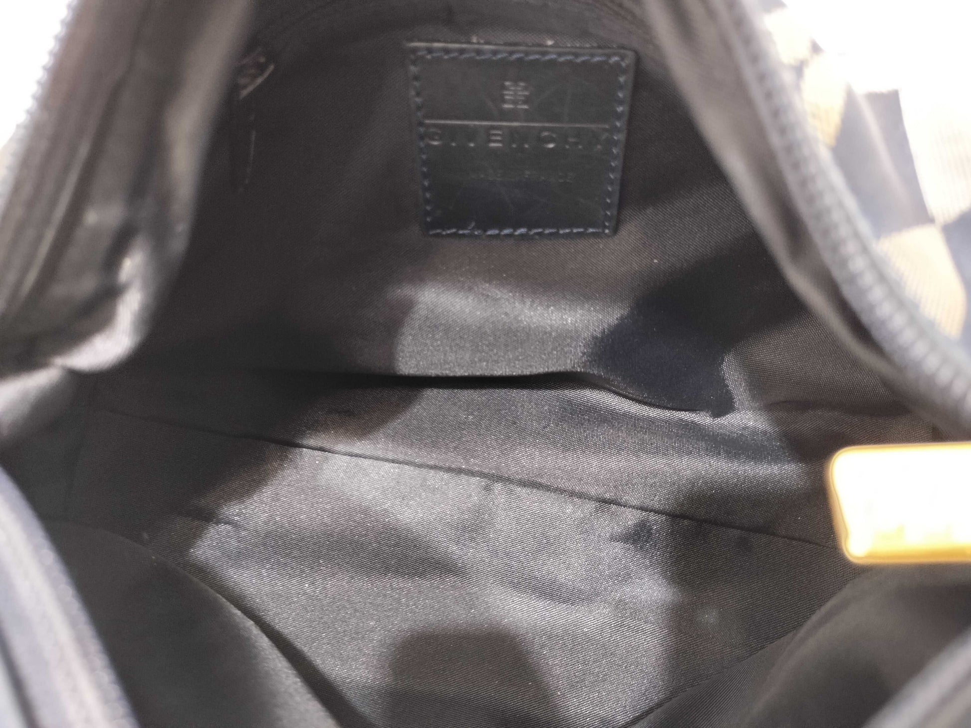 GIVENCHY GIVENCHY logo leather handbag with gold hardware