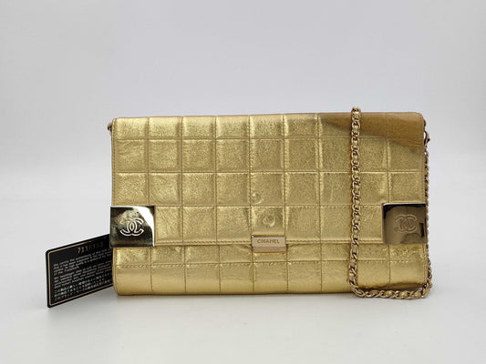 CHANEL Chocobar Shoulder Bag
