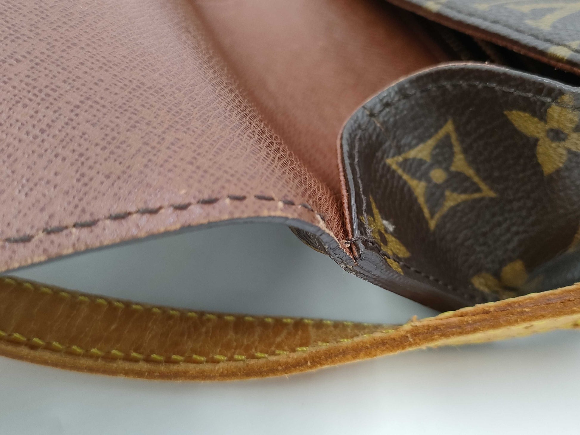 LOUIS VUITTON Monogram Saint-Cloud Shoulder Bag