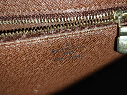 LOUIS VUITTON Monogram Saint-Cloud Shoulder Bag