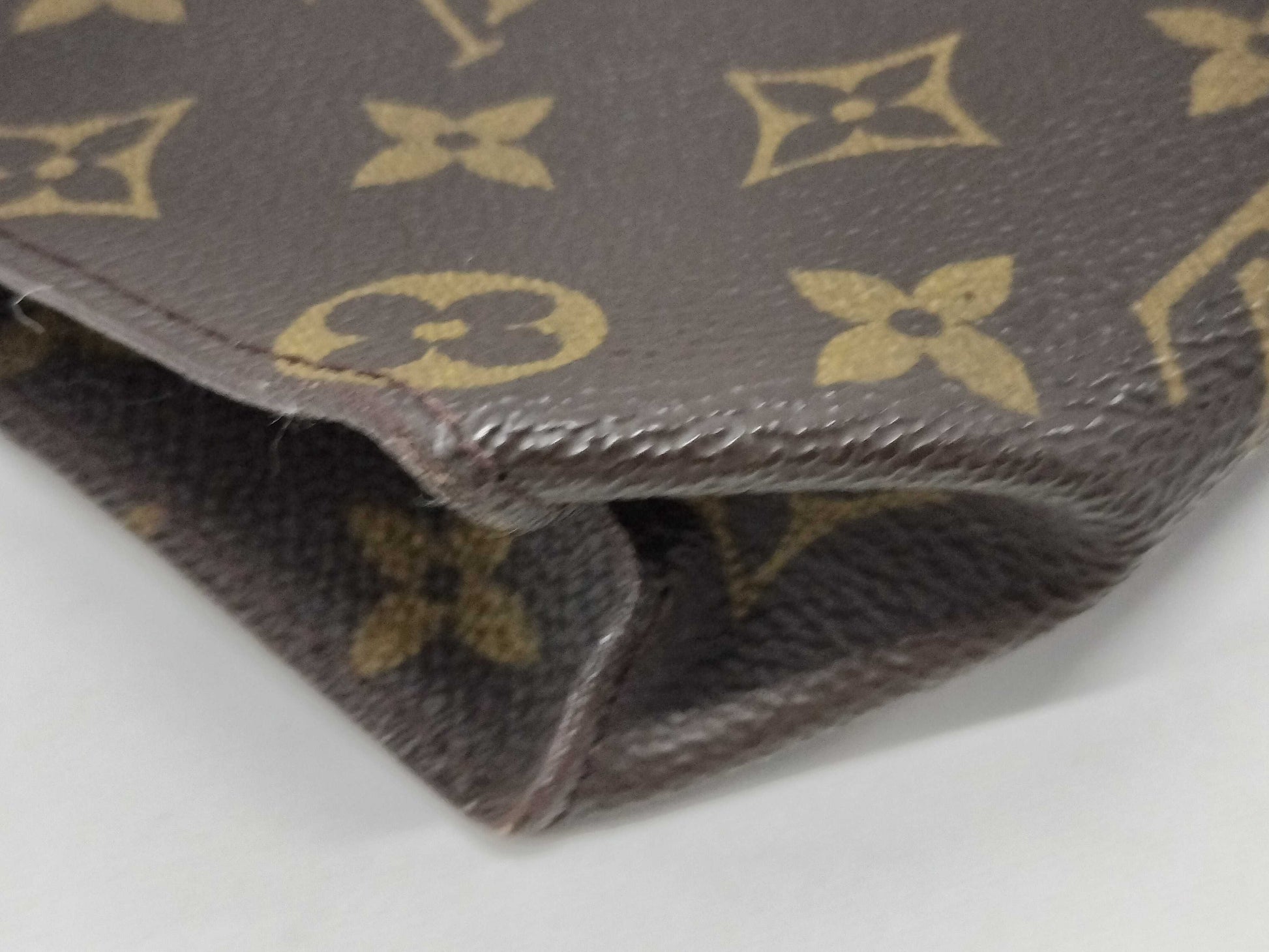 LOUIS VUITTON Louis Vuitton bag pouch